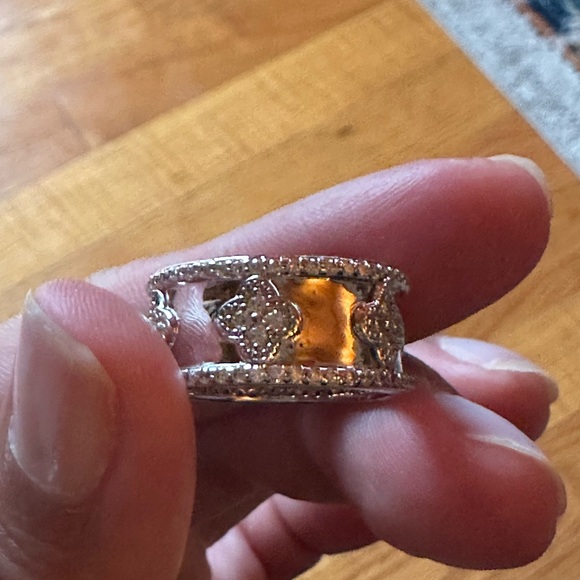 STERLING SILVER CLOVER RING - Picture 6 of 8